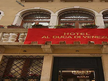 מלון Al Duca Di
